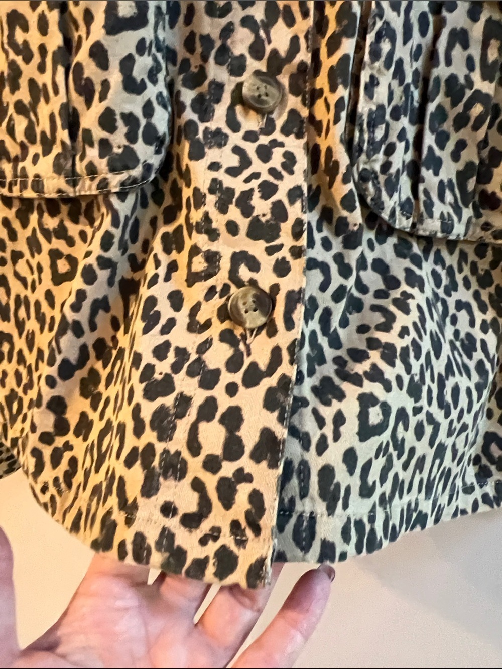 American Eagle Outfitters Leopard Print Jean Jacket - Tan & Black Size Medium - Picture 5 of 8